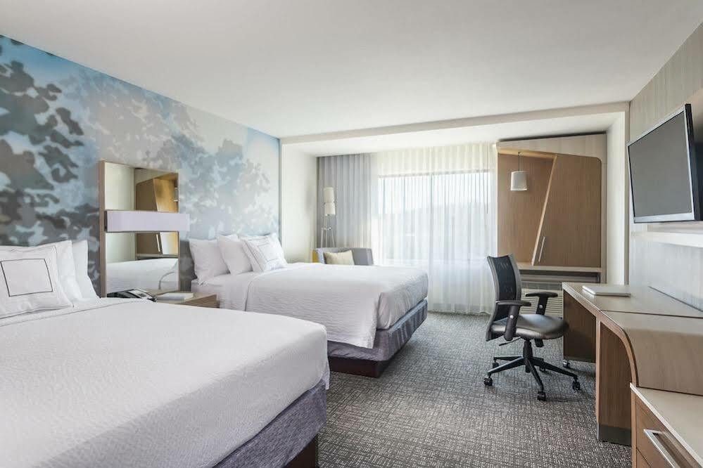 Courtyard By Marriott Concord Hotel Eksteriør billede